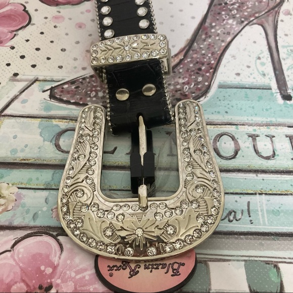 Blazin Roxx Women’s Rhinestone Western Scallop Belt - Picture 11 of 15